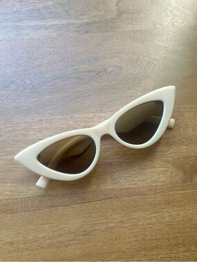 Le Specs Hypnosis Sunglasses – Ivory | Like New